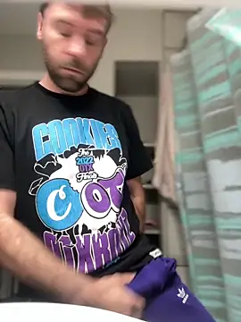 strippingmale1 online show from 06/16/26, 01:36