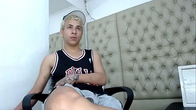 HollmanFronsh online show from 12/14/25, 02:28