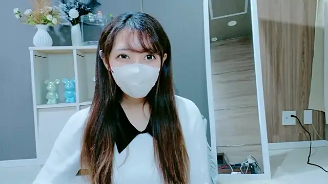 Snapshot of Nami-jpn chatting on 12/05/25, 09:51 Nami-jpn online show from 12/05/25, 09:51