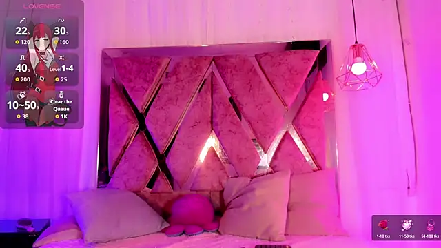 atenea taylor  online show from 12/17/25, 06:52