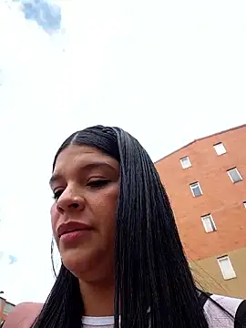 Layla-daring online show from 04/16/26, 06:19