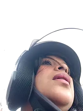 Layla-daring online show from 05/23/26, 06:23