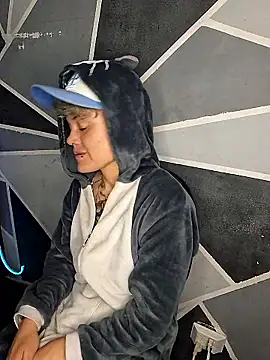 megan NL online show from 01/17/26, 04:39