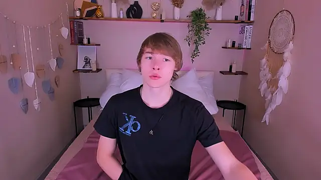 DonaldWoon online show from 11/27/25, 12:40