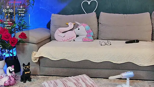 AlessiaDebbie online show from 02/21/26, 09:05