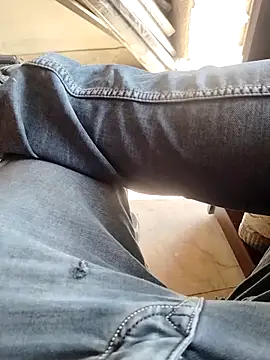 Snapshot of Roy___121 chatting on 02/07/26, 04:16 Roy 121 online show from 02/07/26, 04:16