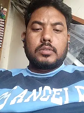 Snapshot of Roy___121 chatting on 02/28/26, 08:48 Roy 121 online show from 02/28/26, 08:48