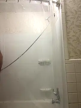 Snapshot of Alltheway2321 chatting on 12/01/25, 04:39 Alltheway2321 online show from 12/01/25, 04:39