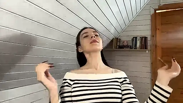 KiyokoEeds online show from 11/21/25, 07:07