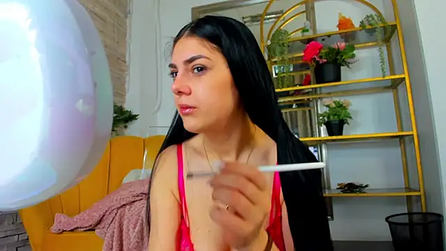 SerennaNoir online show from 01/06/26, 05:44