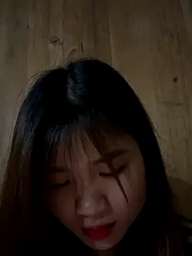 Snapshot of Spring-spring chatting on 11/24/25, 05:45 Spring-spring online show from 11/24/25, 05:45