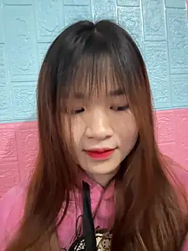 Snapshot of Spring-spring chatting on 01/10/26, 02:35 Spring-spring online show from 01/10/26, 02:35