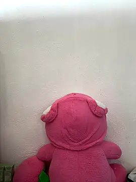 Kiee-lee online show from 12/15/25, 07:23