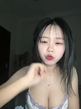 Kiee-lee online show from 02/05/26, 03:49