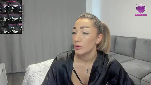 rossana doll online show from 02/07/26, 10:19