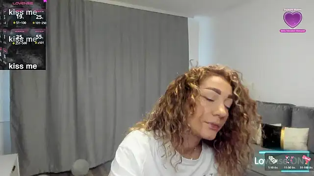 rossana doll online show from 02/21/26, 08:15