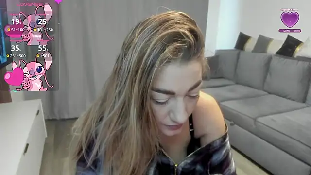 rossana doll online show from 03/28/26, 08:36