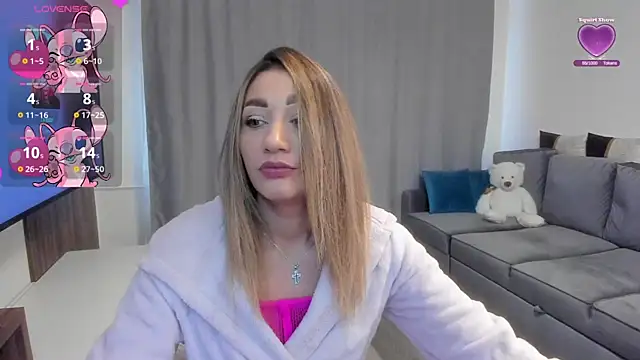 Snapshot of rossana_doll chatting on 04/24/26, 07:22 rossana doll online show from 04/24/26, 07:22