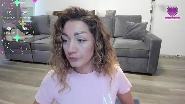 Snapshot of rossana_doll chatting on 07/05/26, 12:56 rossana doll online show from 07/05/26, 12:56