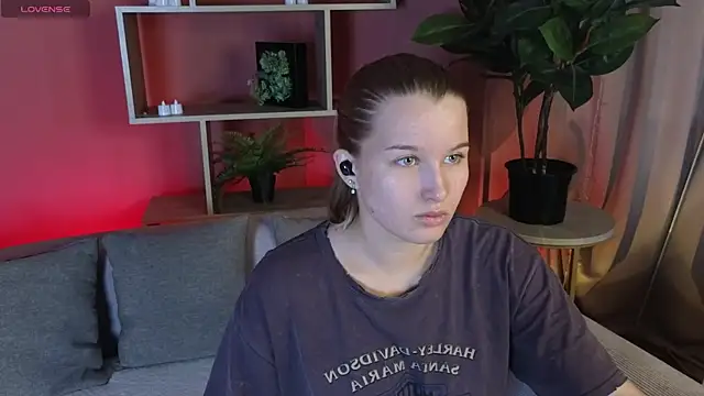 ImiMonroe online show from 05/28/26, 04:32