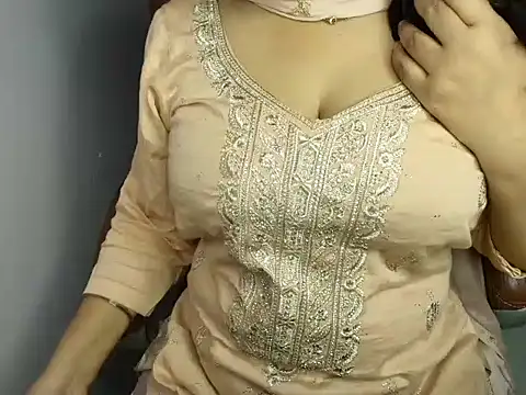 Snapshot of Teri_Shakhi chatting on 11/29/25, 07:11 Teri Shakhi online show from 11/29/25, 07:11