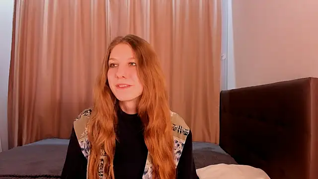 Snapshot of HazeLuneth chatting on 02/16/26, 07:37 HazeLuneth online show from 02/16/26, 07:37