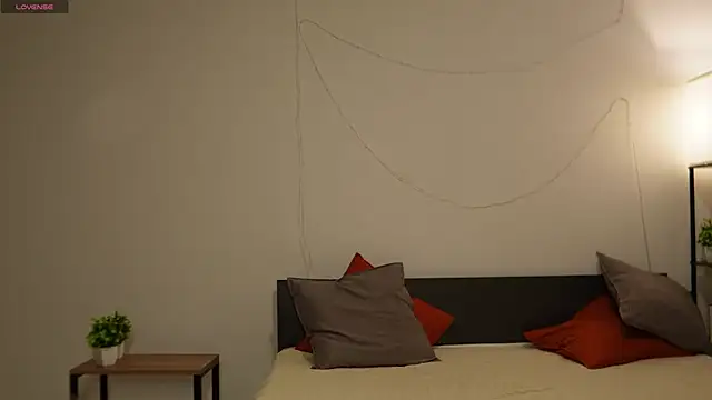 Snapshot of Angelic_Lynn chatting on 12/01/25, 01:16 Angelic Lynn online show from 12/01/25, 01:16