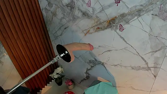 Snapshot of Latina_candy01 chatting on 02/16/26, 07:10 Latina candy01 online show from 02/16/26, 07:10