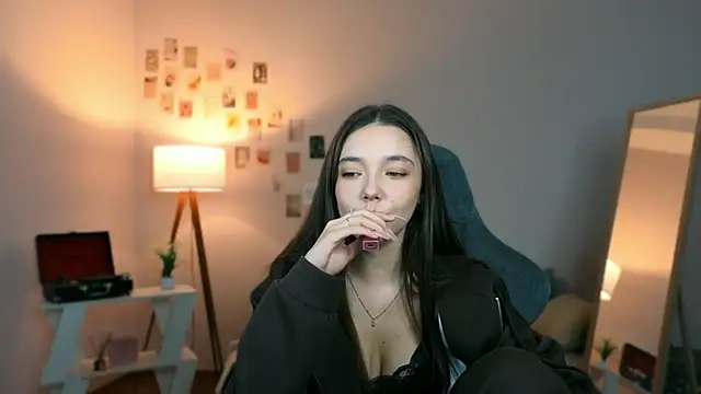 Vexorine online show from 04/16/26, 08:09