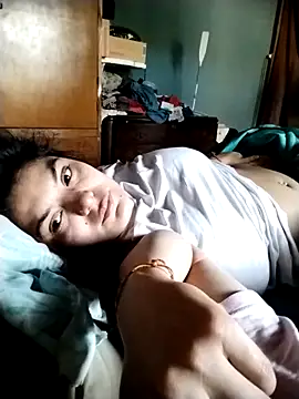 Snapshot of YouladyVidal chatting on 11/23/25, 11:21 YouladyVidal online show from 11/23/25, 11:21