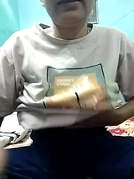 Snapshot of Miss_tinaaa chatting on 11/23/25, 08:58 Miss tinaaa online show from 11/23/25, 08:58