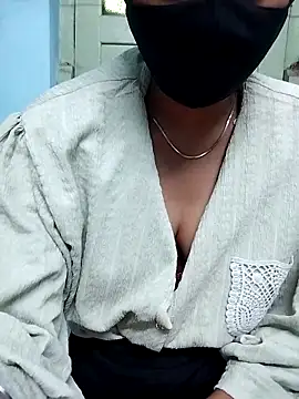 Snapshot of Miss_tinaaa chatting on 11/26/25, 10:38 Miss tinaaa online show from 11/26/25, 10:38