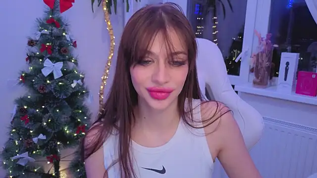 Snapshot of Daria_Promisess chatting on 12/18/25, 06:14 Daria Promisess online show from 12/18/25, 06:14