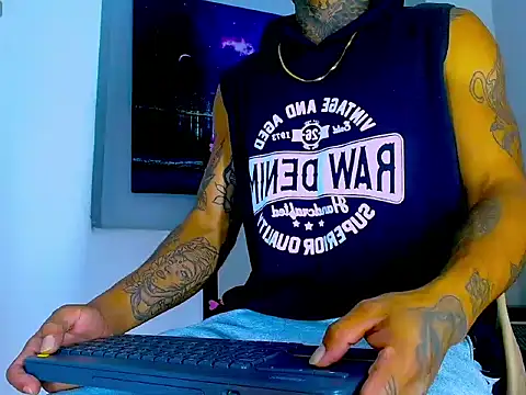 Hot Latino x online show from 02/24/26, 12:47