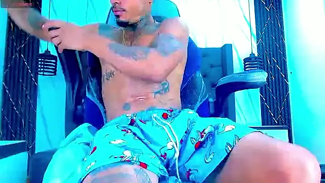 Hot Latino x online show from 03/03/26, 12:33