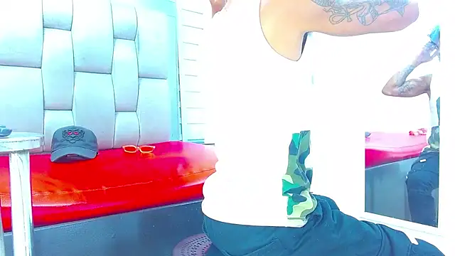 Hot Latino x online show from 03/21/26, 12:32