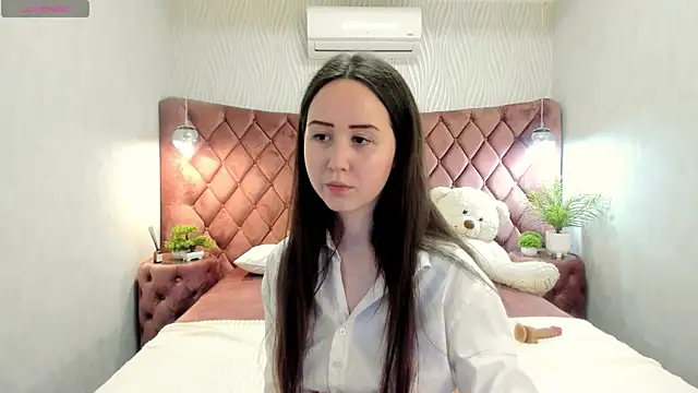 Snapshot of MonicaSway chatting on 01/15/26, 01:48 MonicaSway online show from 01/15/26, 01:48