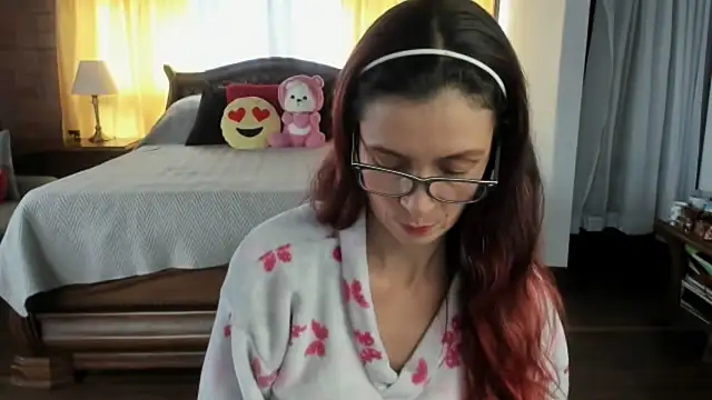 Charlotte-Willson online show from 03/30/26, 09:05