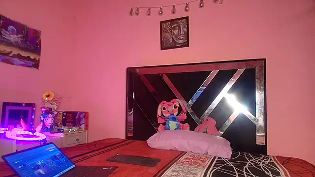 Venus2357 online show from 04/06/26, 01:25