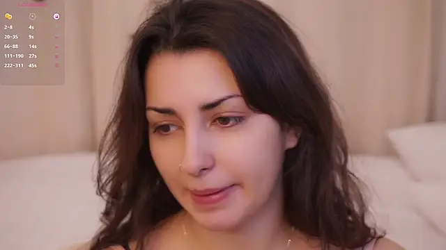 Snapshot of DovieMascall chatting on 12/03/25, 06:32 DovieMascall online show from 12/03/25, 06:32