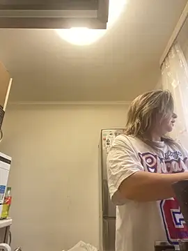 Snapshot of GRETTABABY chatting on 12/21/25, 07:37 GRETTABABY online show from 12/21/25, 07:37