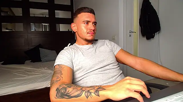 ElijahThorne online show from 03/10/26, 06:40