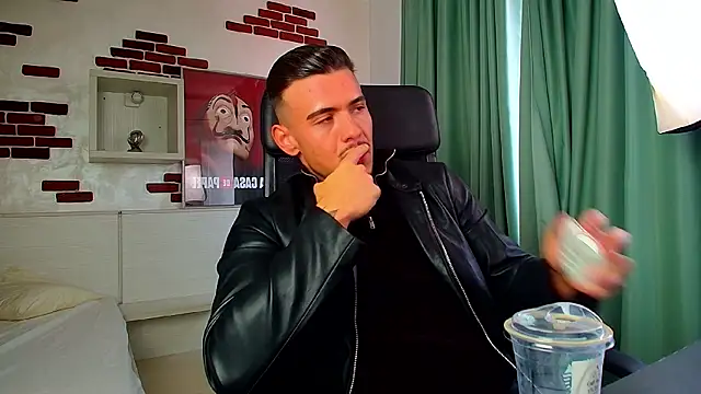 ElijahThorne online show from 03/24/26, 09:47