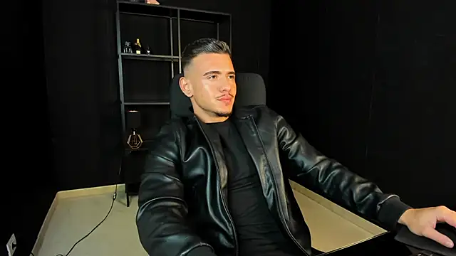 ElijahThorne online show from 04/16/26, 06:58