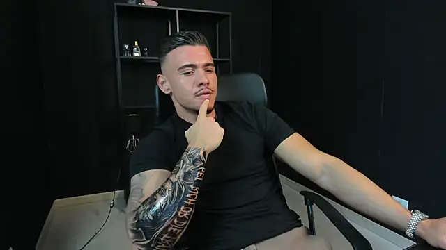 ElijahThorne online show from 04/27/26, 10:24