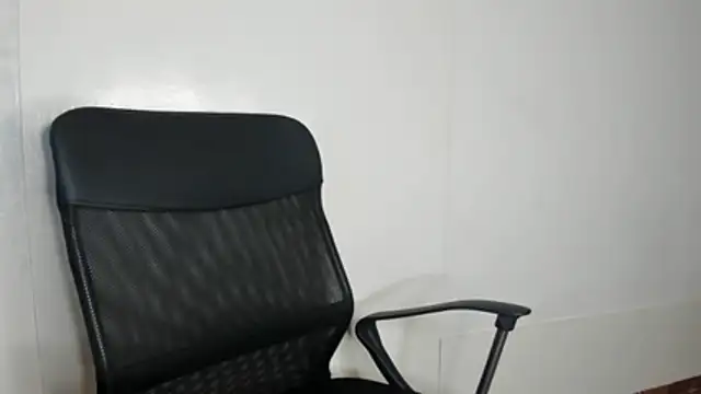 kira-stormm online show from 03/09/26, 09:30