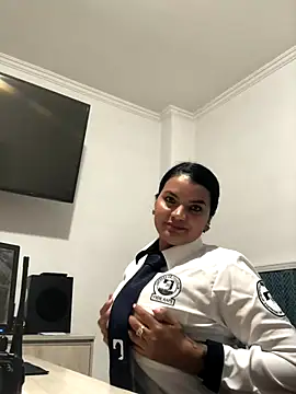 Rosa Vidal  online show from 11/20/25, 08:19