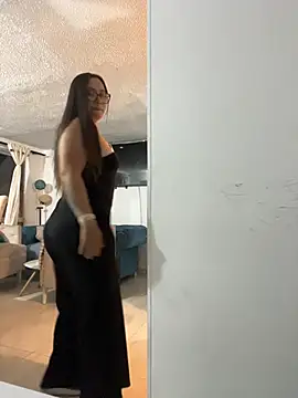 Snapshot of LyaRose chatting on 12/03/25, 02:52 LyaRose online show from 12/03/25, 02:52