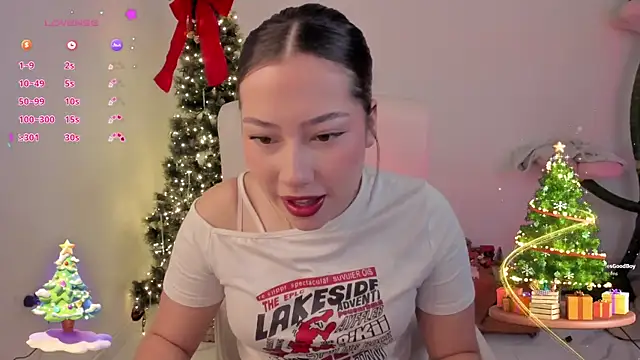 Snapshot of bubblegum_1 chatting on 12/19/25, 03:30 bubblegum 1 online show from 12/19/25, 03:30