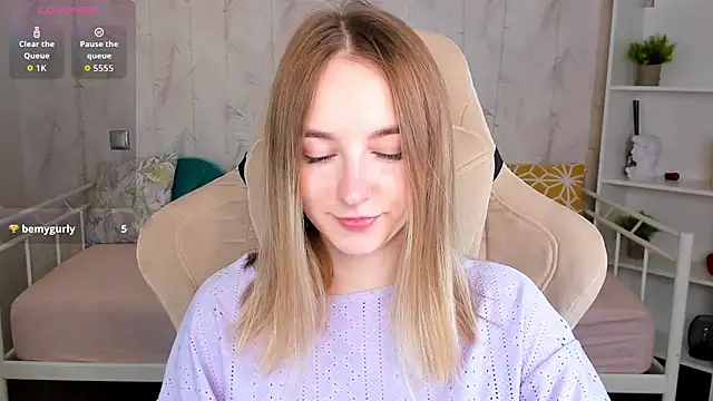 Shy Polly online show from 03/05/26, 12:06